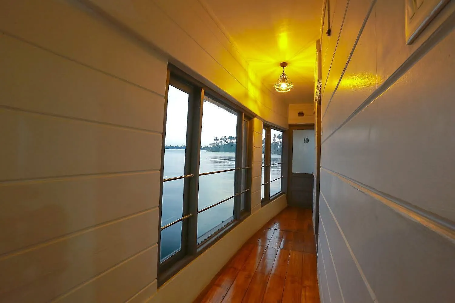 Hotel na wodzie Hotel Upper Deck Boathouse Alappuzha